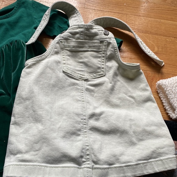 Old Navy 18-24 months Dresses - Picture 2 of 3